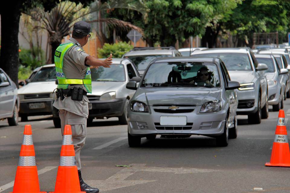 Mulher é presa em flagrante após compartilhar local de blitz no WhatsApp | Foto: Divulgação/ PM-GO
