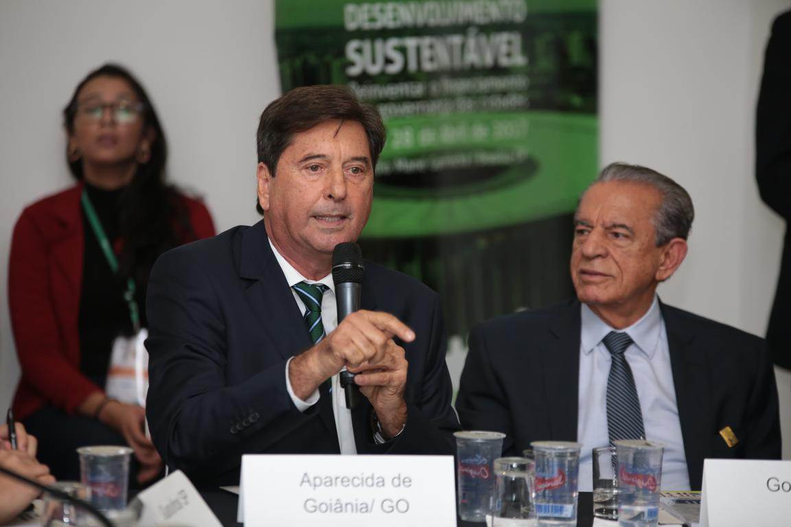 Ex-prefeito de Aparecida de Goiânia Maguito Vilela e prefeito de Goiânia Iris Rezende | Foto: Reprodução