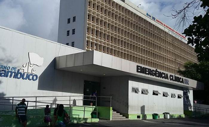 Torcedor do Sport está internado na Unidade de Queimados do Hospital da Restauração, em Recife (PE) | Foto: Reprodução/ Facebook