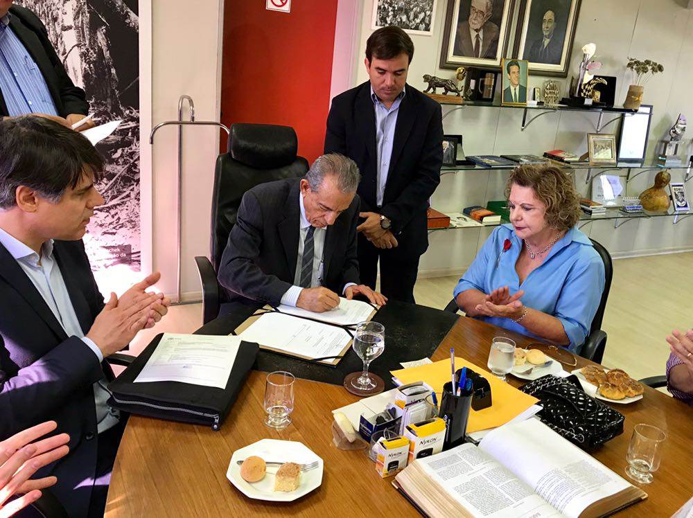 A pedido de Iris e com intermédio de Lúcia Vânia, Usina de Asfalto será instalada em Goiânia | Foto: Paulo José