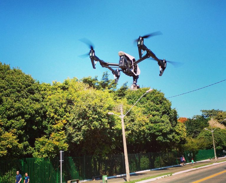 (Drones na fiscalização) Drones para fiscalizar trânsito e segurança em Goiânia são aprovados por vereadores | Foto: Instagram/ Drone Solutions
