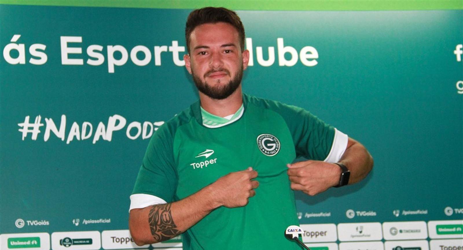 Meia Giovanni, campeão mundial pelo Corinthians, foi apresentado como reforço no Goiás | Foto: Rosiron Alves