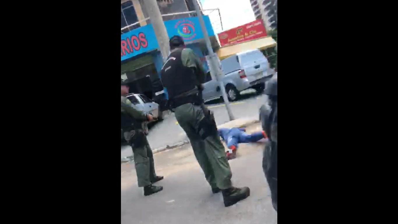 Assaltante é preso pelo GRAer na Avenida T-2 | Foto: Reprodução