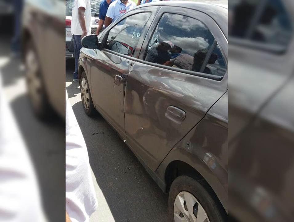 Tentativa de homicídio em frente a cartório na Av Rio Verde deixa dois baleados | Foto: Leitor/ Whatsapp