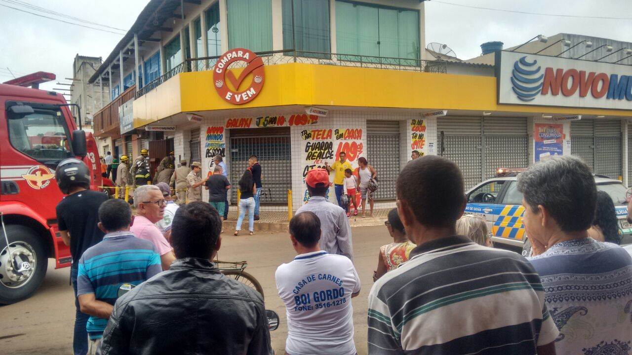 Terror: Porta trava e prende mulher enquanto elevador descia em Goianira | Foto: Leitor/ WhatsApp