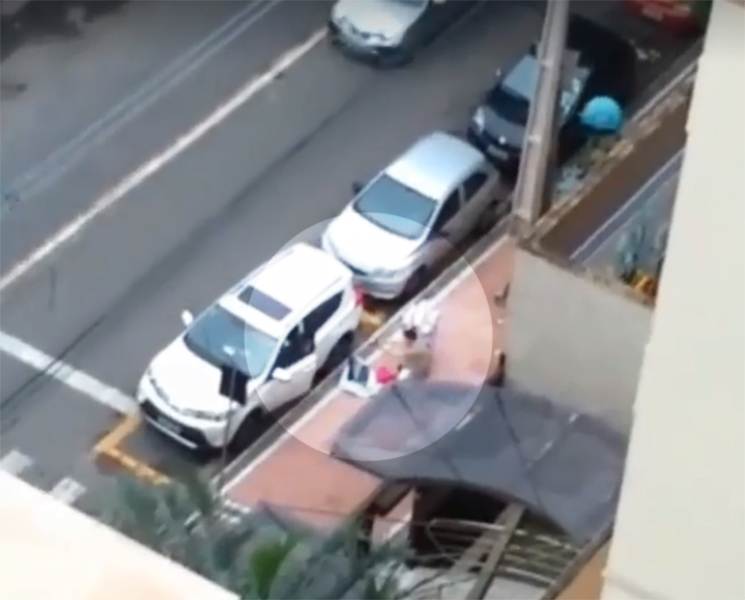 Vizinho flagra momento em que PM frustra tentativa de assalto em Goiânia | Foto: Reprodução