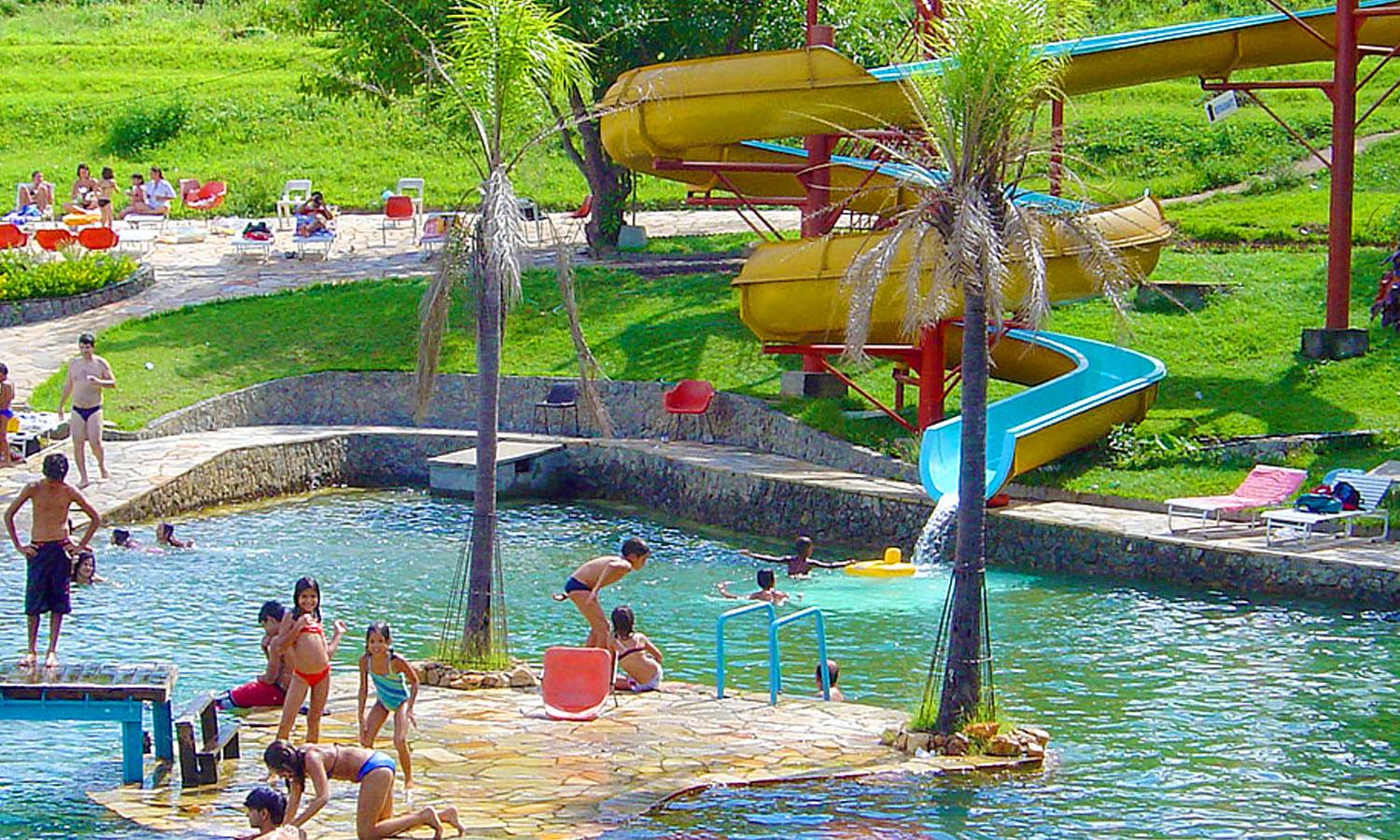 Goiânia Park tem um excelente parque aquático com várias piscinas para adultos e crianças, tobogãs e até escorregador gigante | Foto: Divulgação