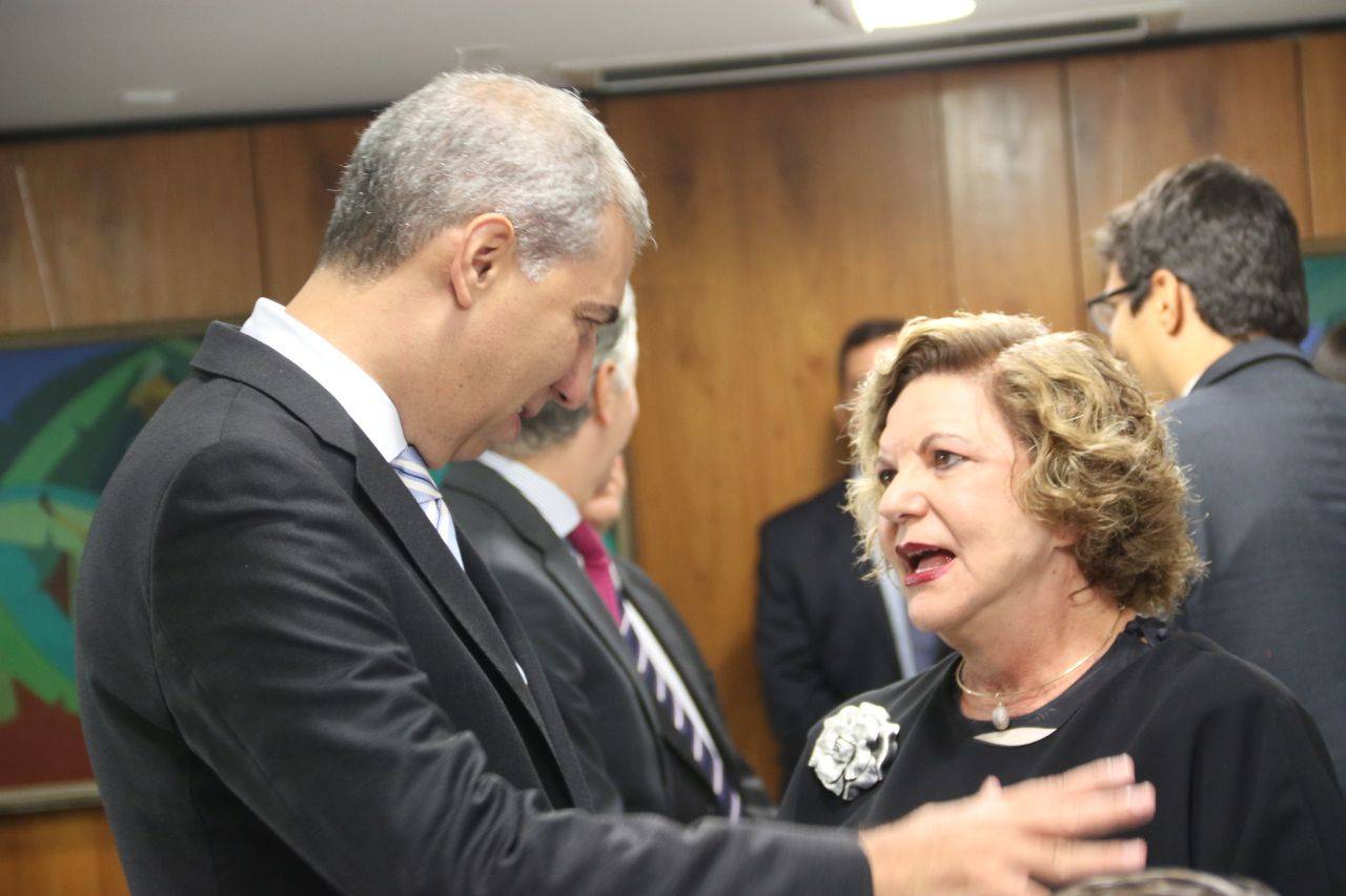 “Zé Eliton tem condições de demonstrar que ele é uma inovação”, diz Lúcia Vânia | Foto: Jota Eurípedes