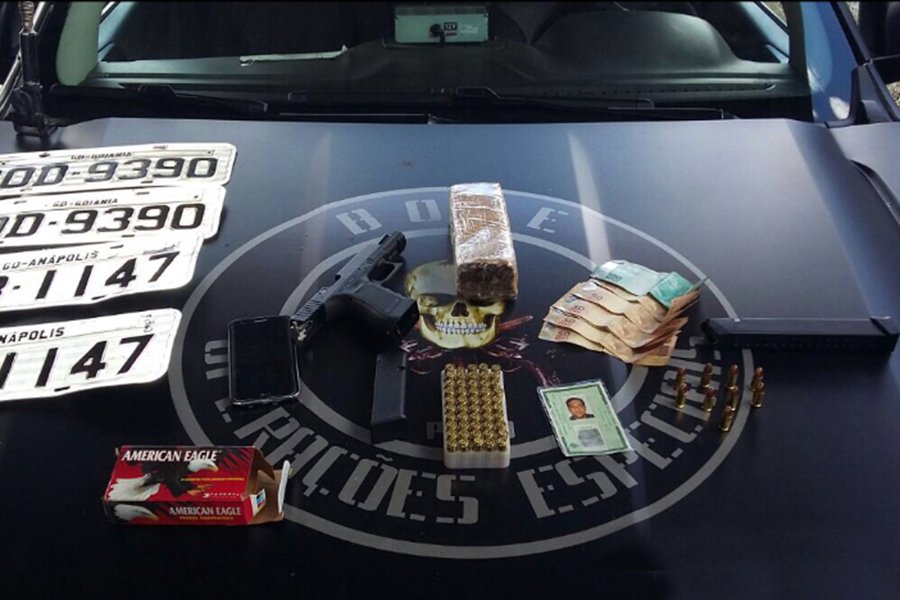 Traficante é preso pelo Bope com 'kit rajada' em Goiânia | Foto: Divulgação/ PM