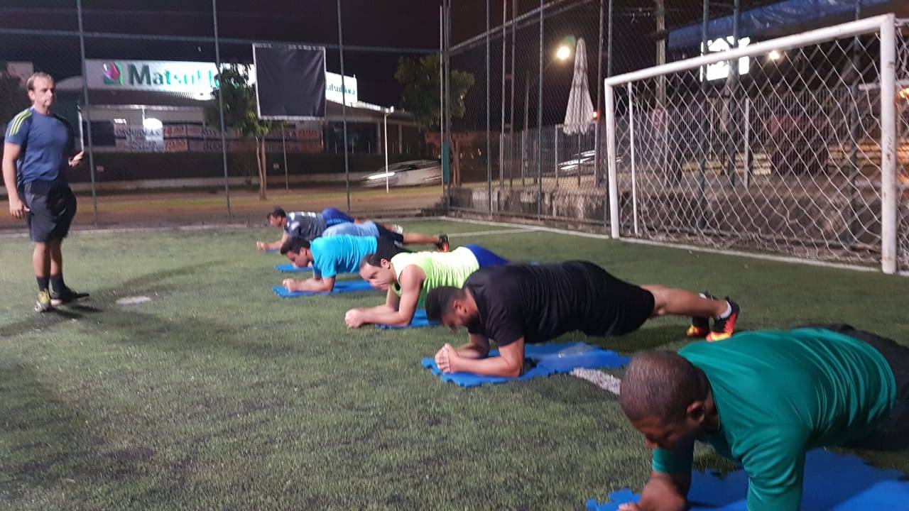 Gustavo Almeida comanda treino de futebol e funcional | Foto: Reprodução