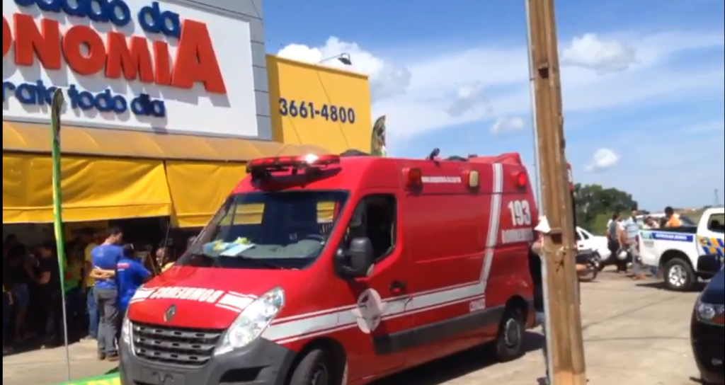 Quatro assaltantes fugiram após praticarem latrocínio (roubo segudo de morte), em supermercado em Morrinhos. Um açougueiro morreu e outra funcionária foi baleada | Foto: Reprodução