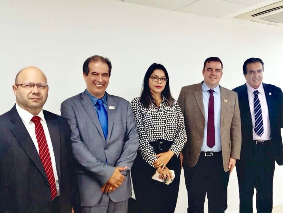 Prefeito Gustavo Mendanha viajou a Brasília em busca de recursos para a saúde | Foto: Reprodução/Instagram