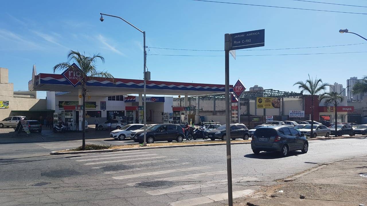 Suspeito foi preso a 700 m de onde foi cometido o crime dentro de ônibus no Jardim América | Foto: Folha Z Suspeito foi preso a 700 m de onde foi cometido o crime dentro de ônibus no Jardim América | Foto: Folha Z