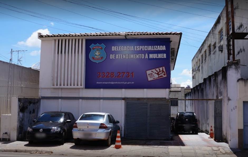 A jovem foi estuprada por um amigo de seu ex-marido após aceitar uma carona. Polícia Civil investiga o crime | Foto: Reprodução