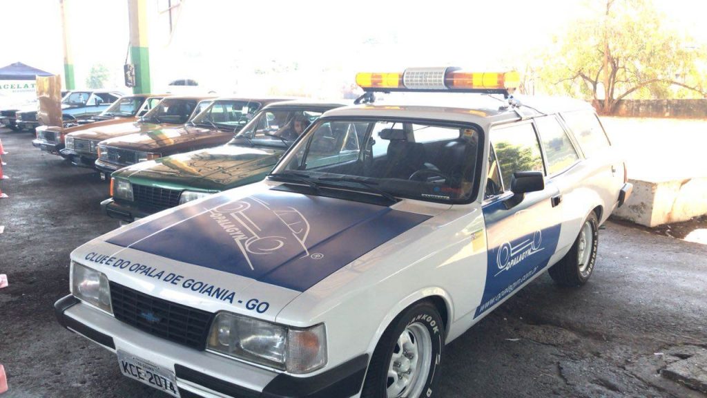 Modelos de carros antigos chamam a atenção | Foto: Divulgação