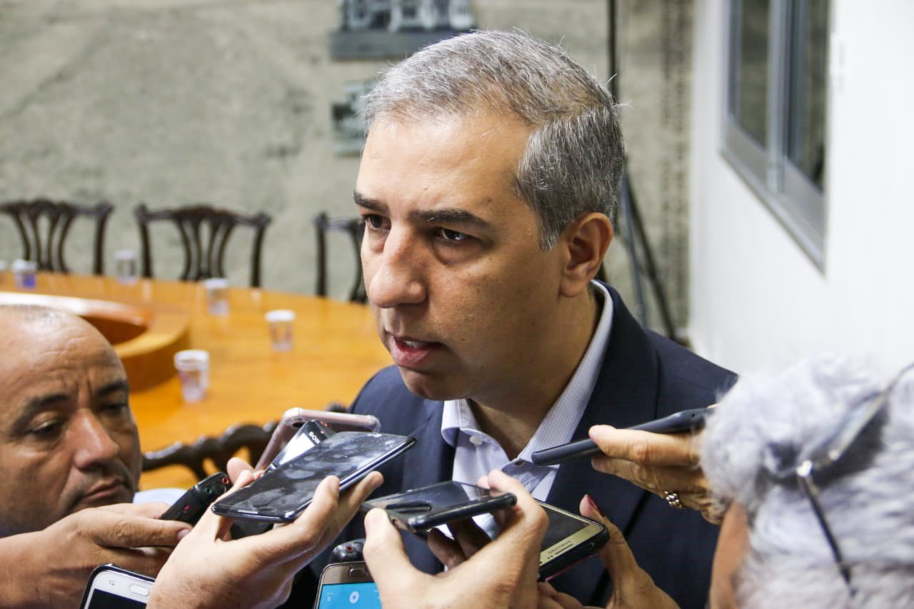 Deputados são pragmáticos e a reeleição de Eliton não é prioridade. Neste momento, estão preocupados com a reeleição deles mesmos | Foto: Jota Euríedes