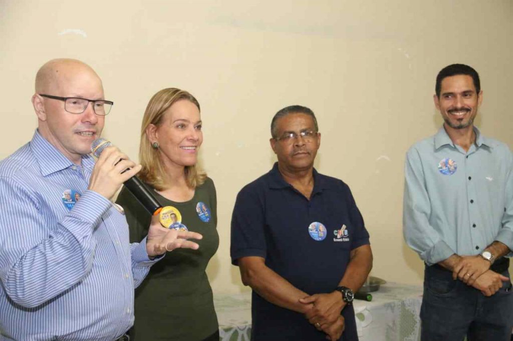 Candidato Demóstenes Torres anuncia investimentos em educação para Valparaíso de Goiás | Foto: Divulgação