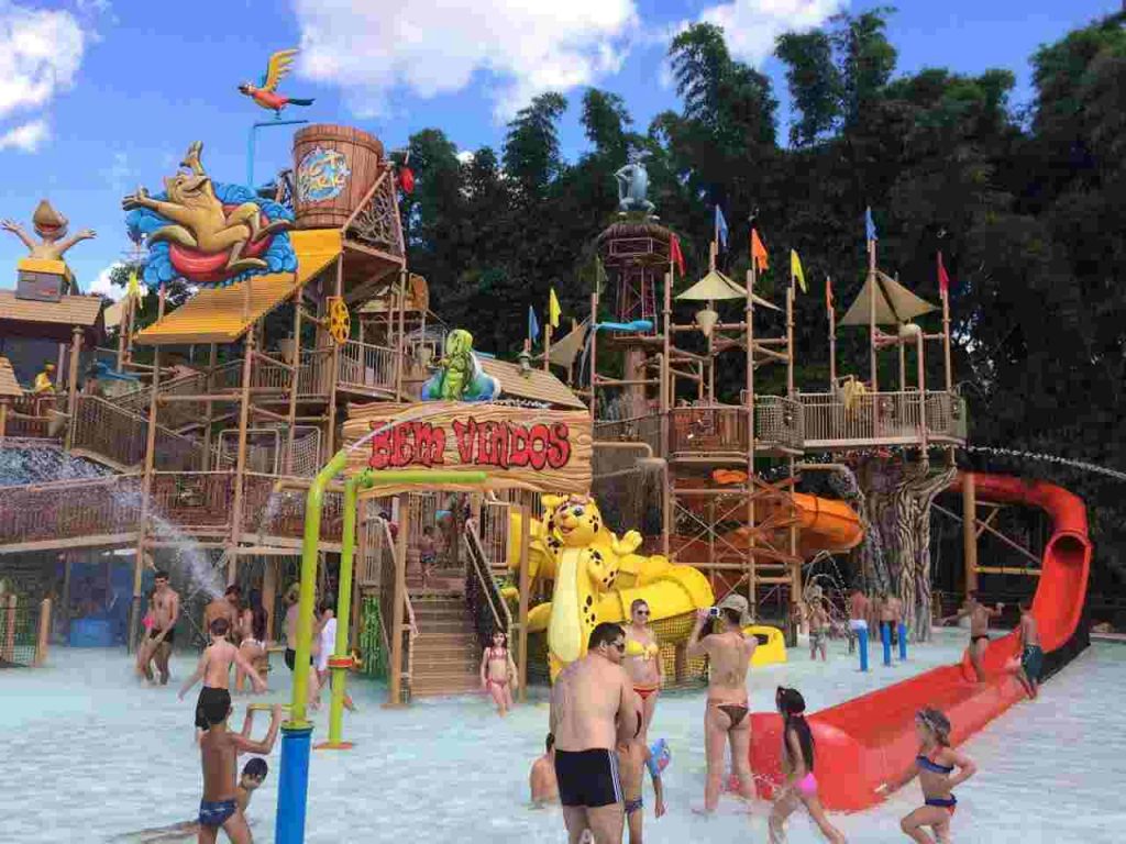 Parque é opção para quem curte um Hallowenn trovoso mas não suporta o calor | Foto: Reprodução