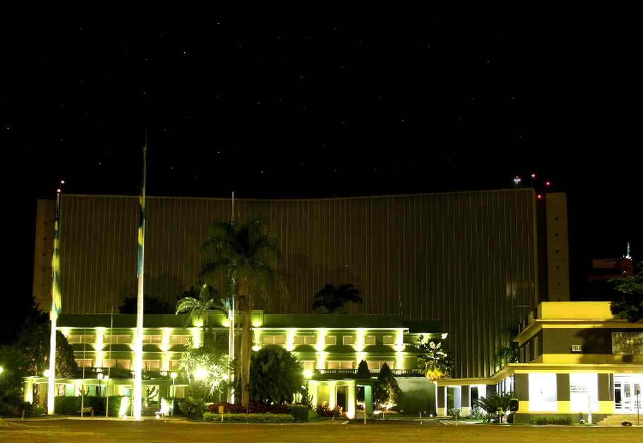 Centro do Governo de Goiás, o Palácio das Esmeraldas se localiza na Praça Cívica, no Centro de Goiânia | Foto: divulgação