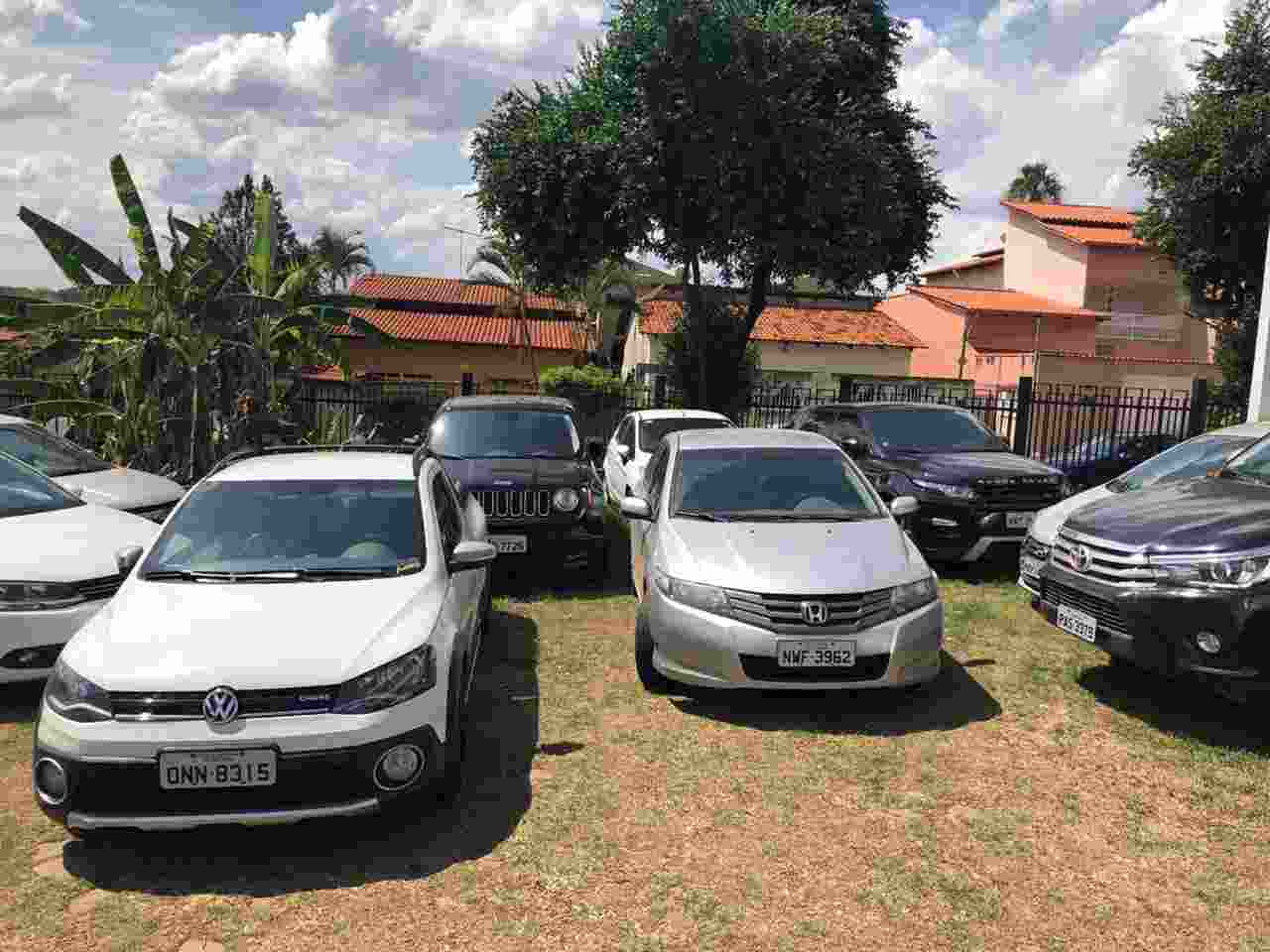 Também foram apreendidos com os suspeitos 11 veículos | Foto: Divulgação/PC