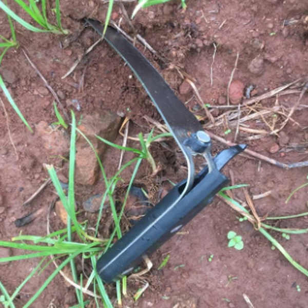 Faca usada no crime ficou quebrada após a ação | Foto: Reprodução