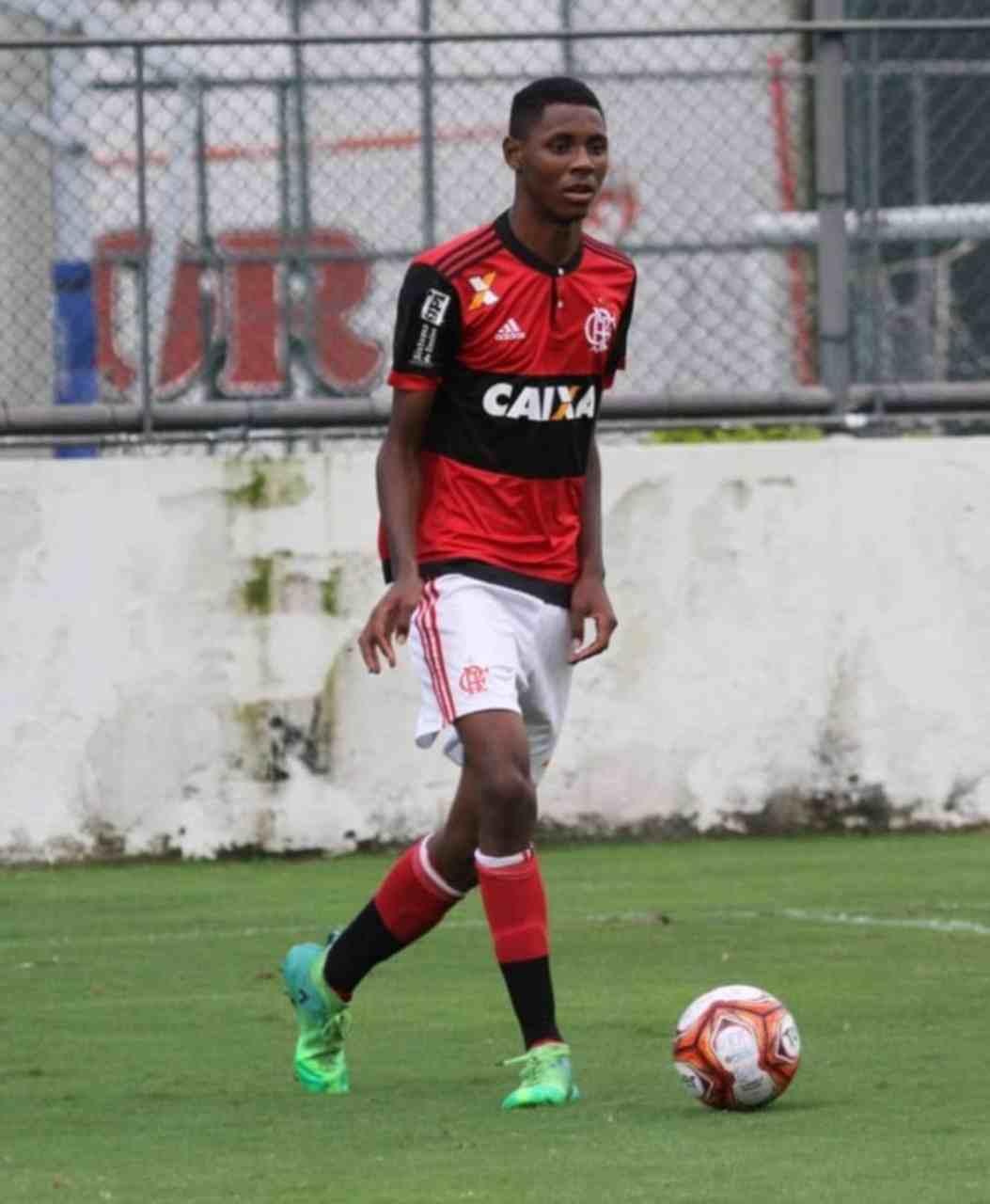 Incêndio CT Flamengo Jhonatan