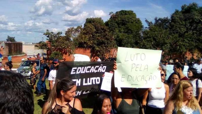 professores-greve-aparecida
