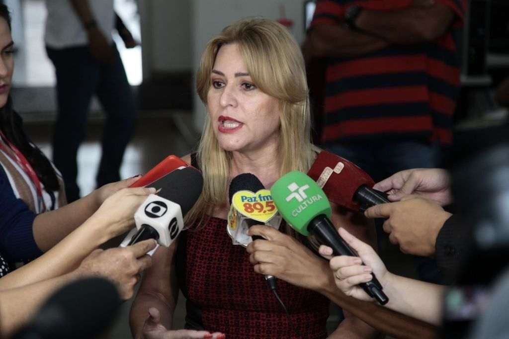Grupo de vereadores se reúne com a secretária municipal de Educação e Cultura Valéria Pettersen às 14h desta quarta-feira, 10 | Foto: Divulgação