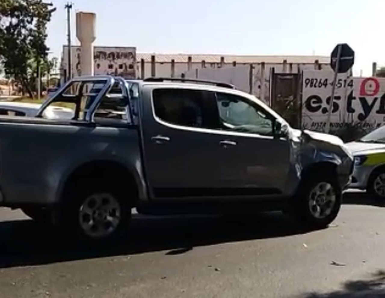 Motociclista acidente caminhonete Aparecida