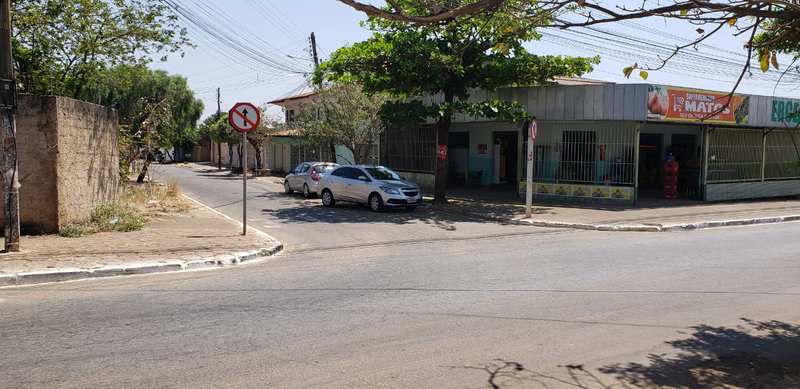 Rua São Francisco com Rua 11 de Maio, no Centro | Foto: Folha Z