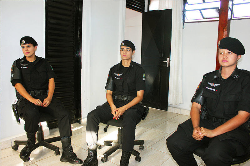 Simpáticas, bonitas e, principalmente, competentes, as mulheres de preto metem medo na criminalidade de Aparecida e toda a Região Metropolitana de Goiânia | Foto: Folha Z