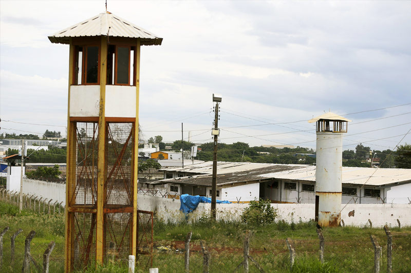Noticiários de apreensão de celulares, drogas e armas no presídio são constantes | Foto: Reprodução / Fotos Públicas