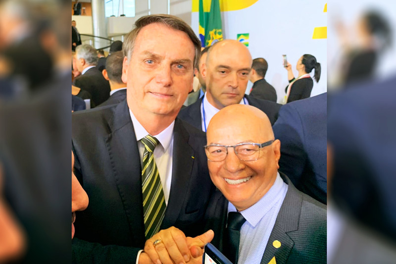 Presidente Jair Bolsonaro (PSL) e deputado federal Professor Alcides (PP) na cerimônia de 300 dias do governo | Foto: Divulgação
