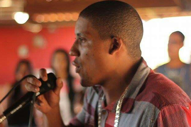 raper-morto-no-colina-azul Conhecido como Totó, o rapper João Gabriel foi assassinado em uma distribuidora no Colina Azul | Foto: Arquivo Pessoal