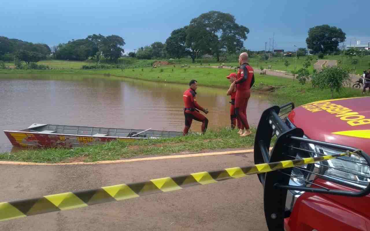 Bombeiros resgatam homem Goiânia