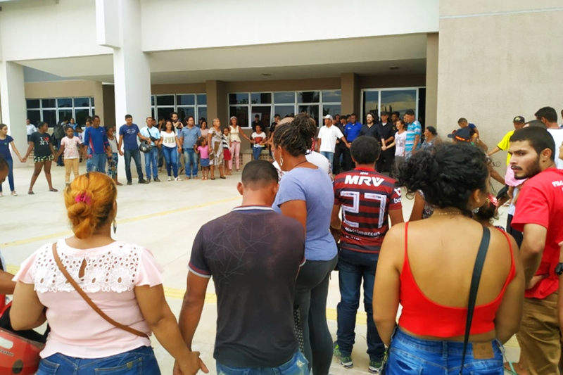 Moradores de ocupação na Serra da Areia protestam na Prefeitura de Aparecida