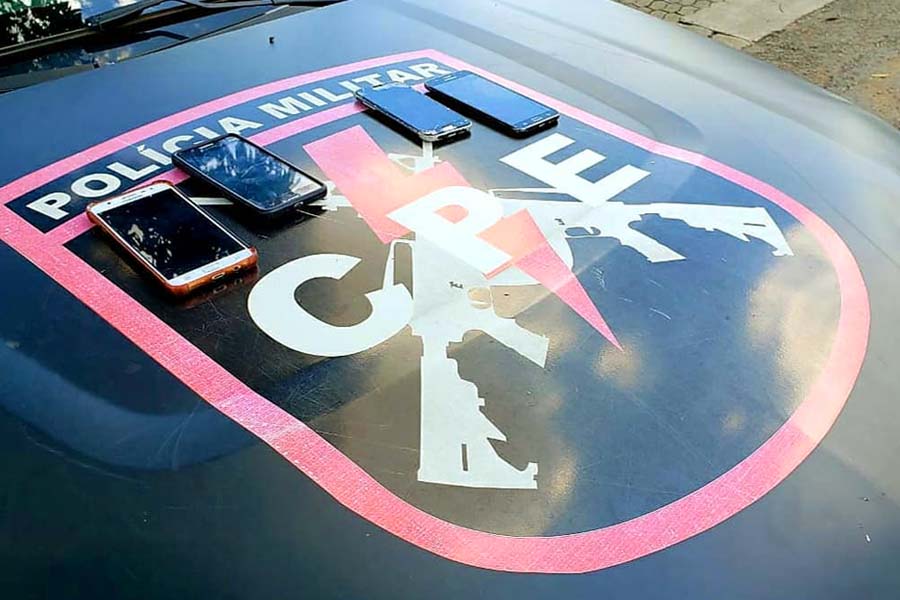 Policiais também recuperaram celular roubado | Foto: Divulgação