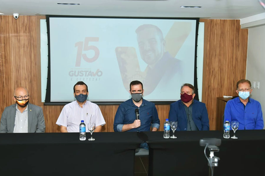 Professor Alcides, Pastor Romeu, Gustavo Mendanha, Vilmar Mariano, João Campos | Foto: Divulgação