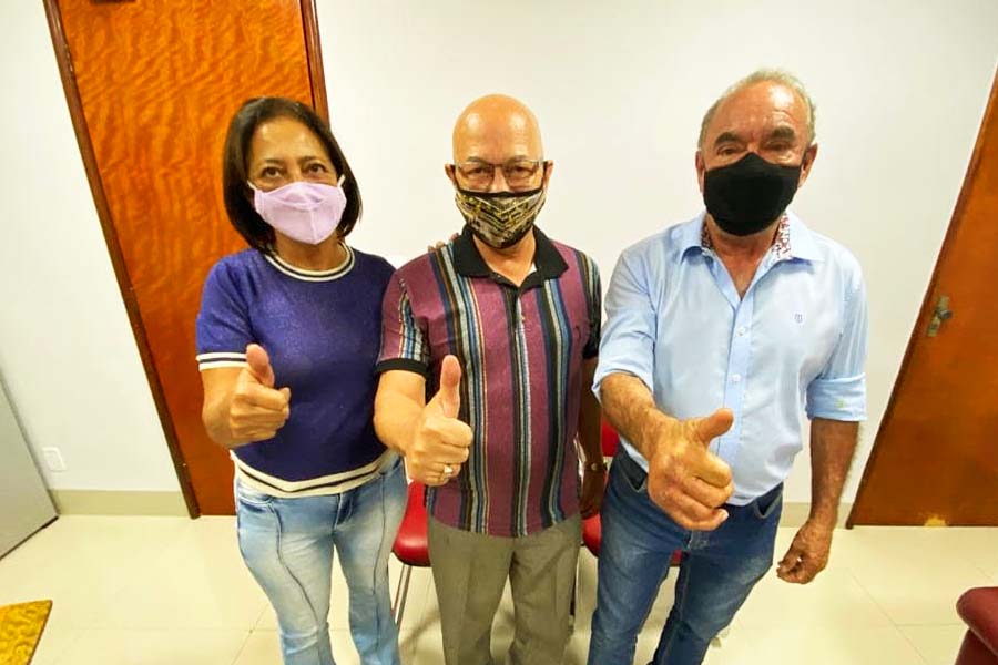 Professor Alcides e Edilson Ferreira | Foto: Reprodução